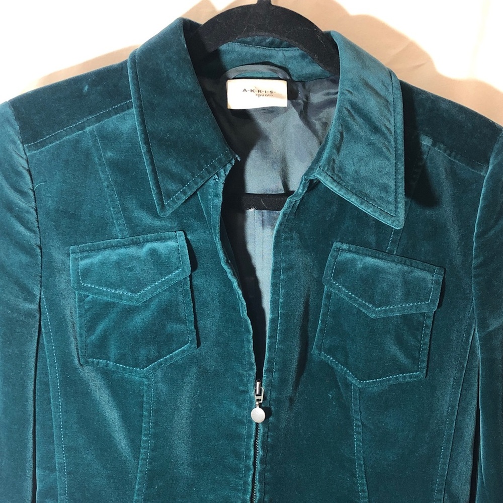 Akris *punto Women’s Deep Teal Velvet Blazer With Split Cuffs - Picture 5 of 11